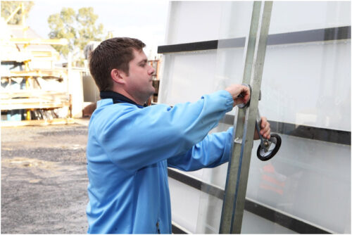 How Can Glass Be Replaced Correctly